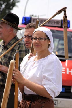 1050 Jahre Auhausen - Einzug der Bauernhaufen