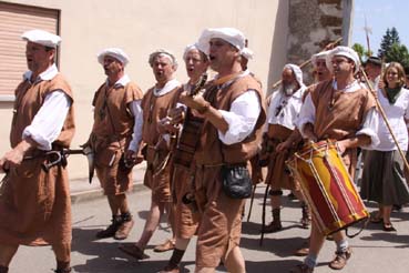 1050 Jahre Auhausen - Einzug der Bauernhaufen