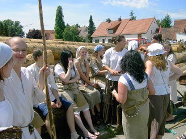 1050 Jahre Auhausen - Einzug der Bauernhaufen