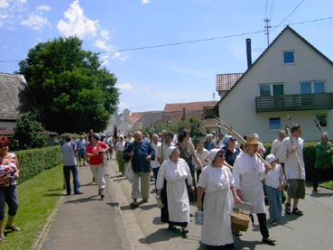 1050 Jahre Auhausen - Einzug der Bauernhaufen