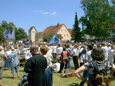 1050 Jahre Auhausen - Einzug der Bauernhaufen