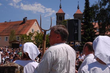 1050 Jahre Auhausen - Einzug der Bauernhaufen